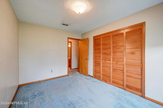 6909 RAMOTH Drive, Jacksonville, FL 32226