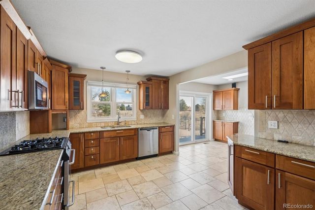 2542 Gentry Place, Watkins, CO 80137