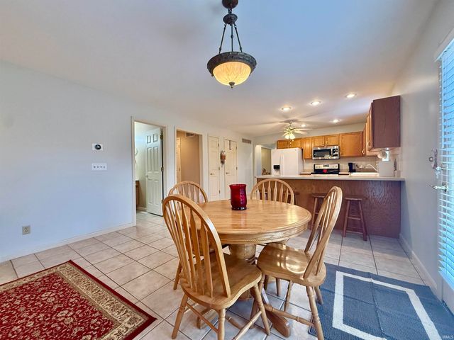 9140 Southport Drive, Evansville, IN 47711