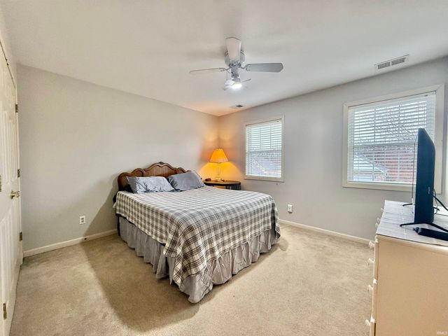 9140 Southport Drive, Evansville, IN 47711