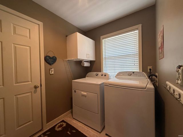 9140 Southport Drive, Evansville, IN 47711