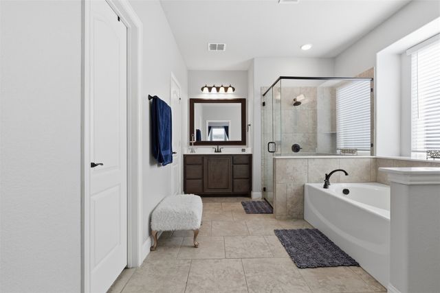 1112 Bear Oak Drive, Burleson, TX 76028