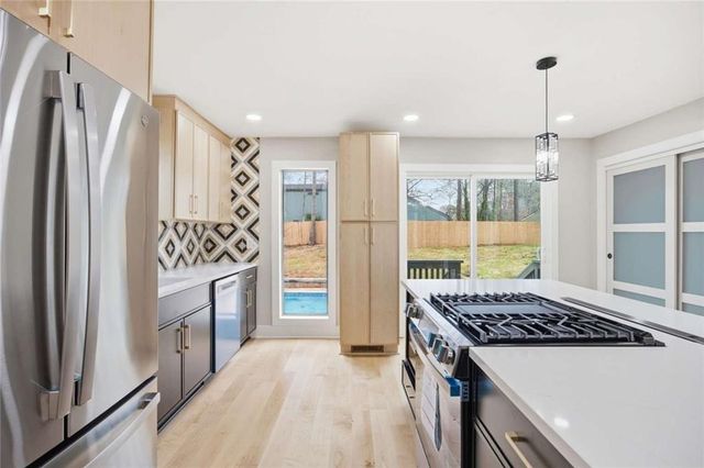 3213 Cedar Bluff NE Drive, Marietta, GA 30062