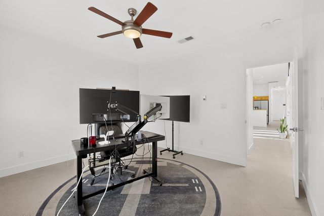 506 Coal Avenue SW, Albuquerque, NM 87102