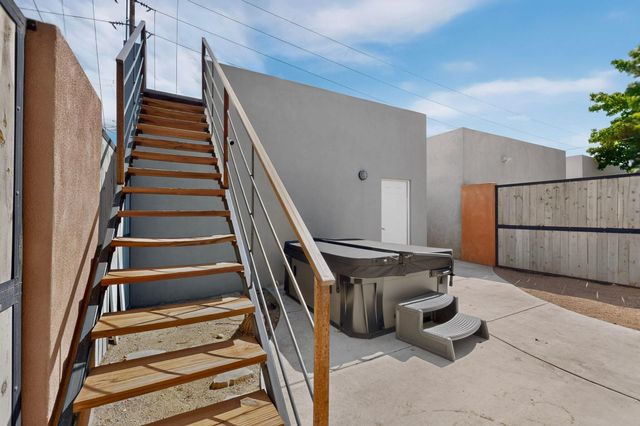 506 Coal Avenue SW, Albuquerque, NM 87102
