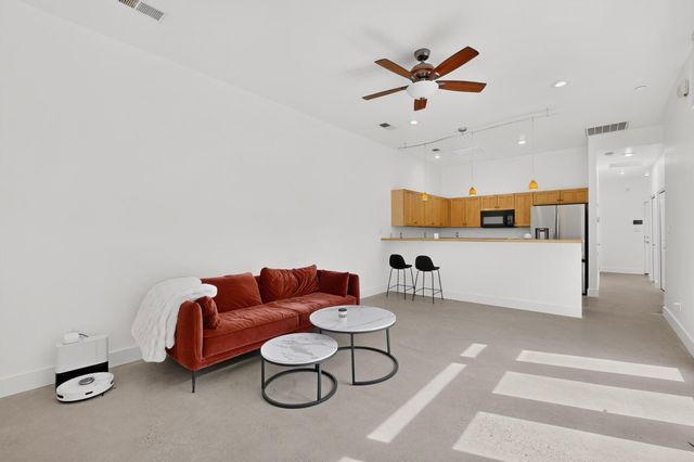 506 Coal Avenue SW, Albuquerque, NM 87102