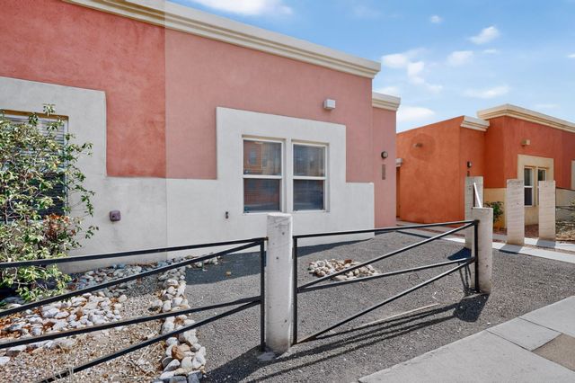 506 Coal Avenue SW, Albuquerque, NM 87102