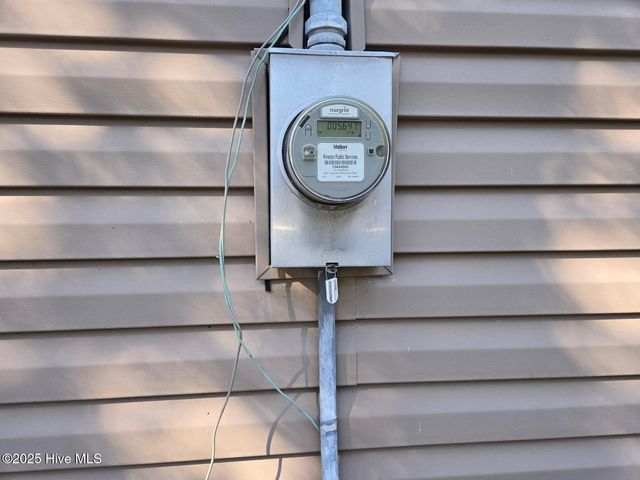 1117 Candlewood Drive, Kinston, NC 28501