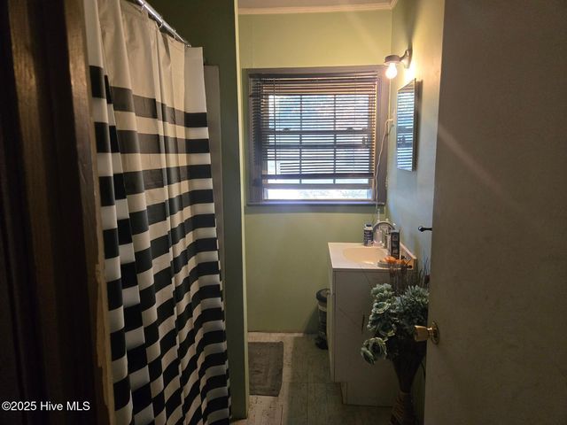 1117 Candlewood Drive, Kinston, NC 28501