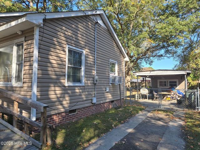 1117 Candlewood Drive, Kinston, NC 28501