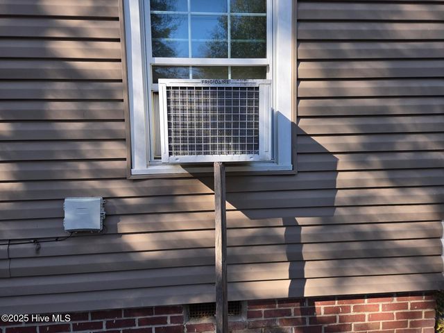 1117 Candlewood Drive, Kinston, NC 28501