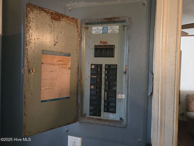 1117 Candlewood Drive, Kinston, NC 28501