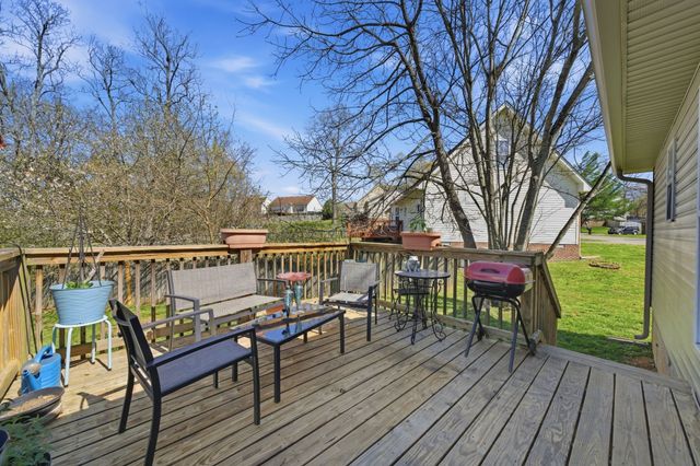 801 Turtle Creek Rd, Clarksville, TN 37043