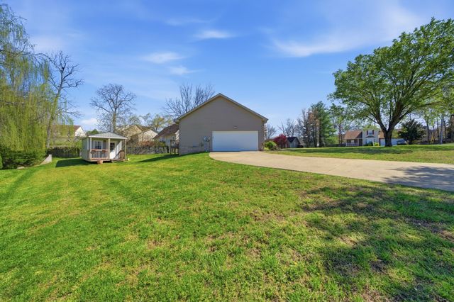 801 Turtle Creek Rd, Clarksville, TN 37043