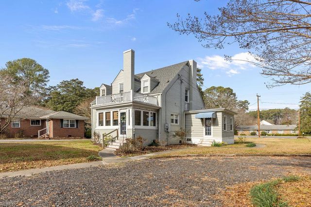 1121 Clay ST, Franklin, VA 23851