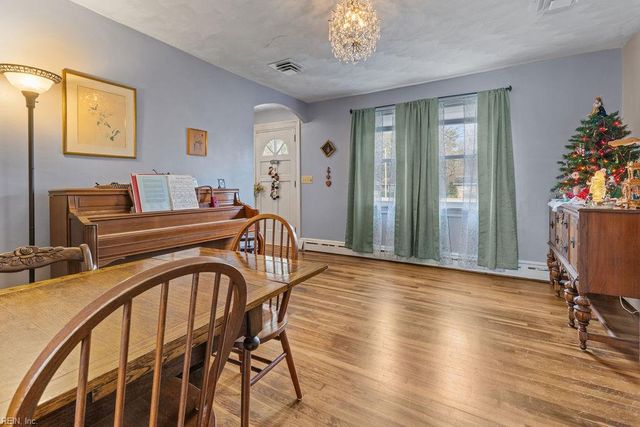 1121 Clay ST, Franklin, VA 23851