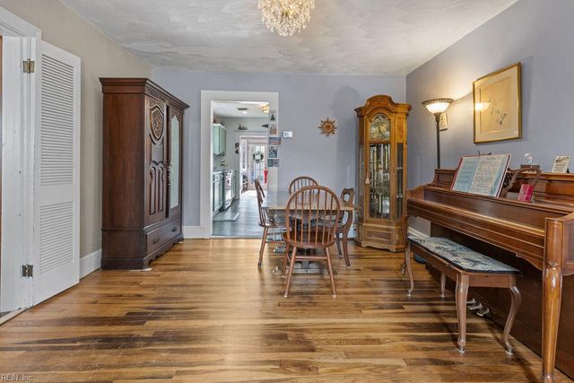 1121 Clay ST, Franklin, VA 23851