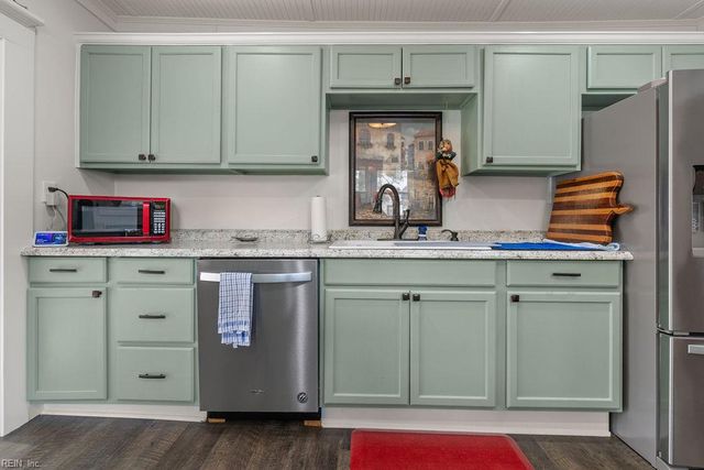 1121 Clay ST, Franklin, VA 23851