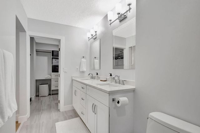 355 Prestwick Circle 4, Palm Beach Gardens, FL 33418