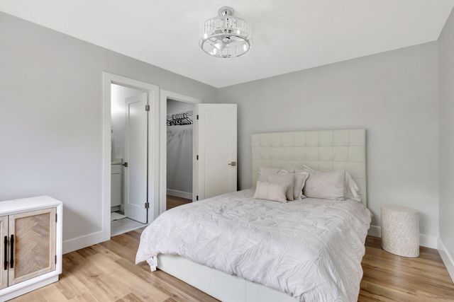 355 Prestwick Circle 4, Palm Beach Gardens, FL 33418