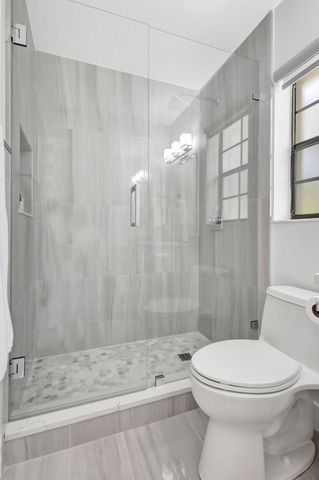 355 Prestwick Circle 4, Palm Beach Gardens, FL 33418