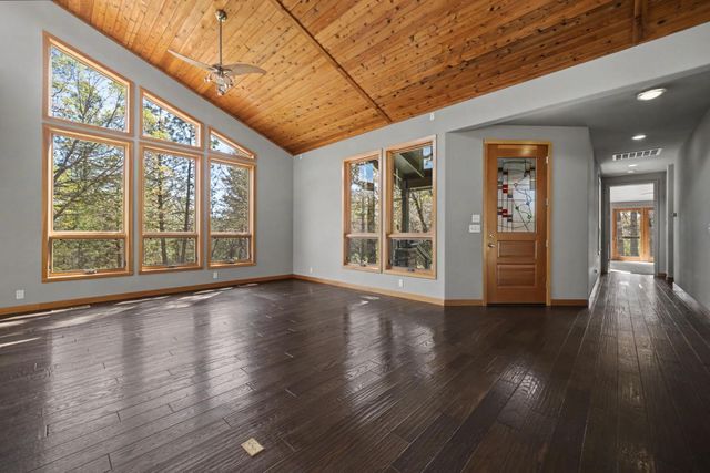 2863 April Ln, Mokelumne Hill, CA 95232