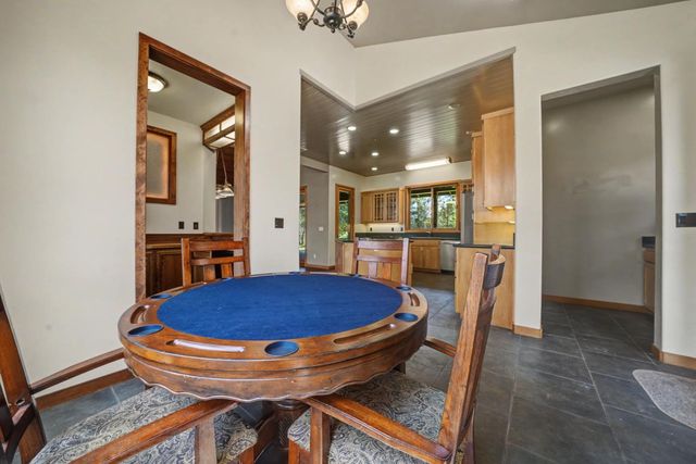 2863 April Ln, Mokelumne Hill, CA 95232