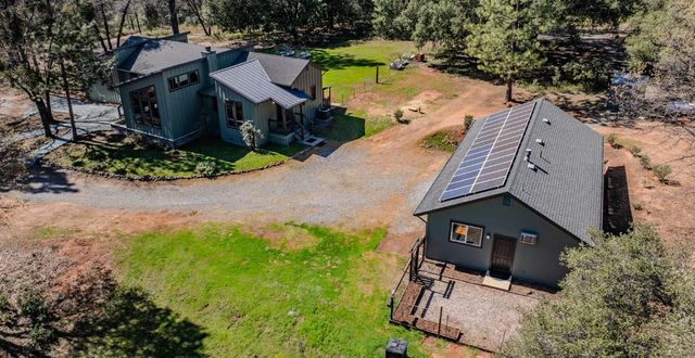 2863 April Ln, Mokelumne Hill, CA 95232