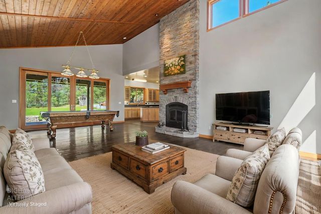 2863 April Ln, Mokelumne Hill, CA 95232