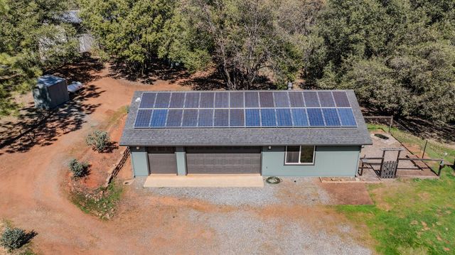 2863 April Ln, Mokelumne Hill, CA 95232