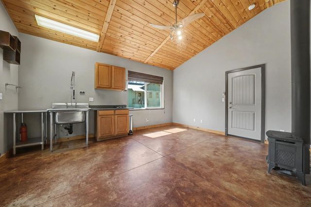 2863 April Ln, Mokelumne Hill, CA 95232