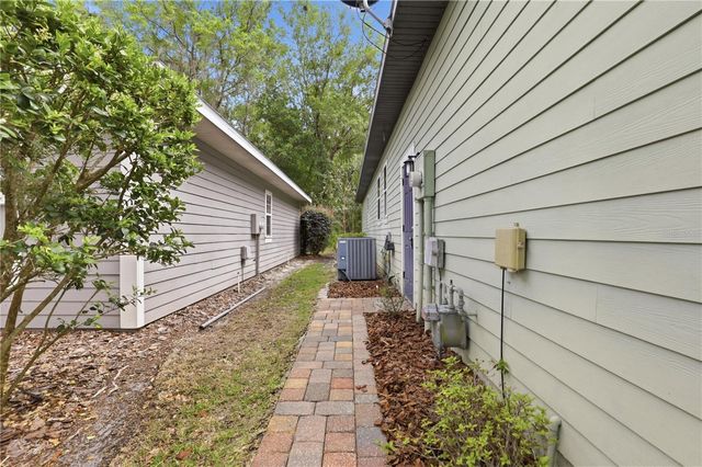 8963 SW 80TH AVENUE, Gainesville, FL 32608
