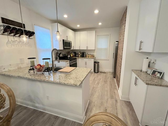 2863 Marshall Avenue, Cincinnati, OH 45225