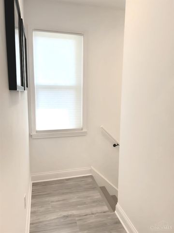 2863 Marshall Avenue, Cincinnati, OH 45225