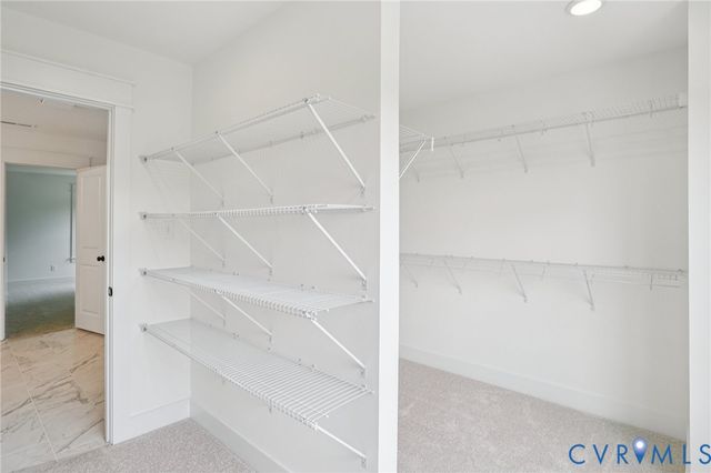 4013 Robins Ridge Dr, Moseley, VA 23120