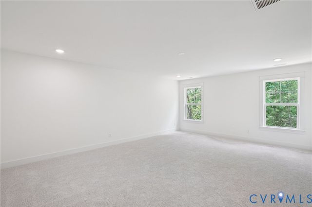 4013 Robins Ridge Dr, Moseley, VA 23120