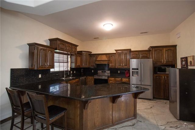 615 Melanie Drive, Pharr, TX 78577
