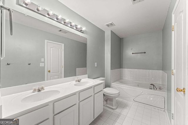 446 Sandtrap Lane, Buford, GA 30518
