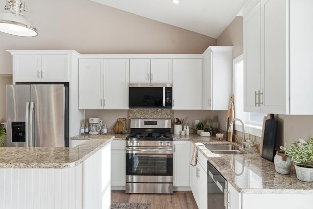 2824 E B Avenue, Cooper Twp, MI 49080