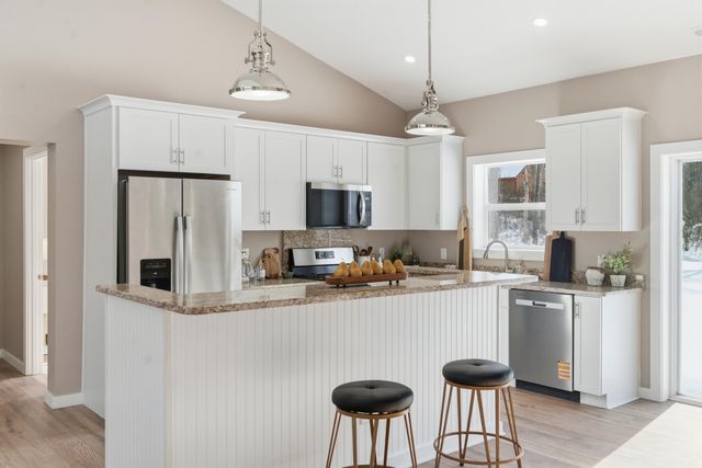 2824 E B Avenue, Cooper Twp, MI 49080