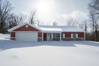 2824 E B Avenue, Cooper Twp, MI 49080