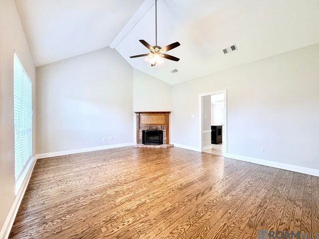 18440 Lakefield Ave, Baton Rouge, LA 70817