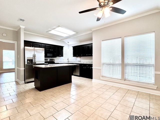 18440 Lakefield Ave, Baton Rouge, LA 70817