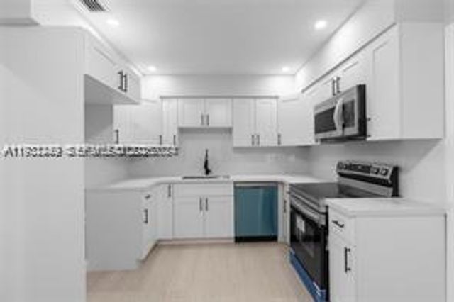 3223 SW 90th Ave 3223, Miami, FL 33165