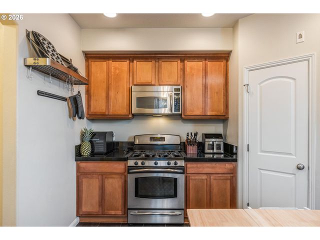 8201 Ne 53RD Way, Vancouver, WA 98662