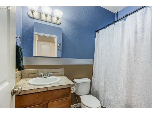 8201 Ne 53RD Way, Vancouver, WA 98662