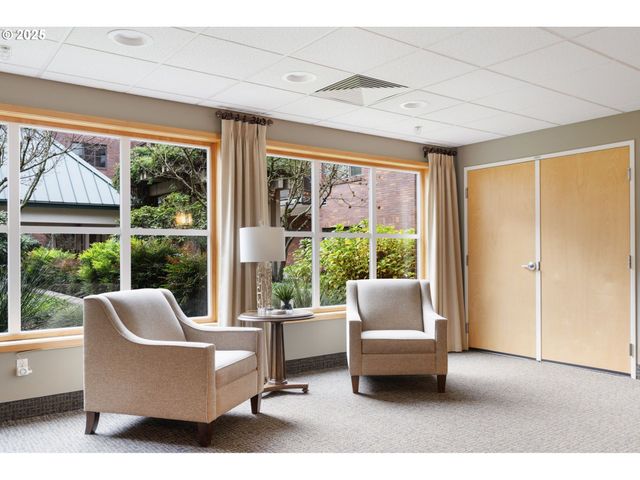 300 W 8TH St 220, Vancouver, WA 98660