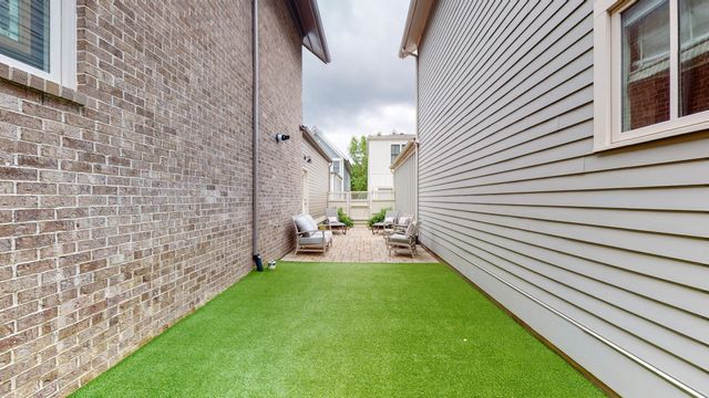 20 Daniels Dr, Franklin, TN 37064