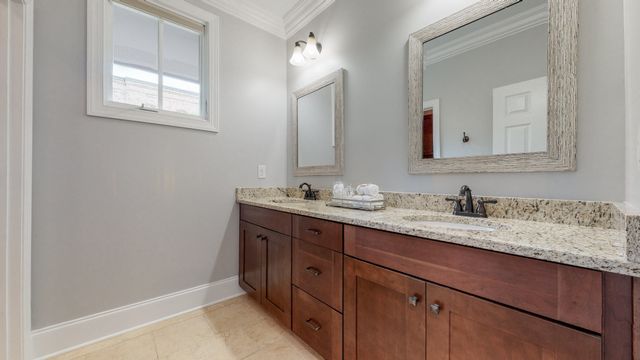 20 Daniels Dr, Franklin, TN 37064