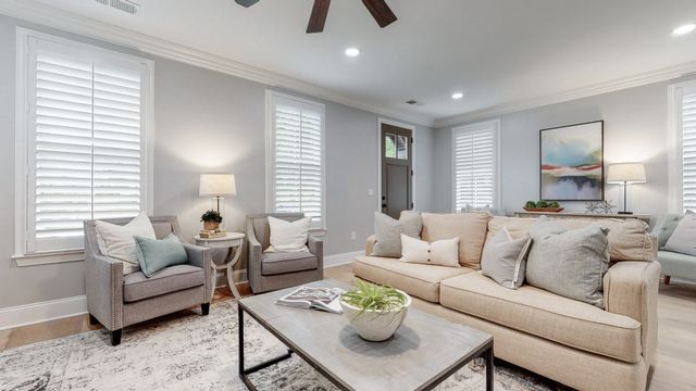 20 Daniels Dr, Franklin, TN 37064